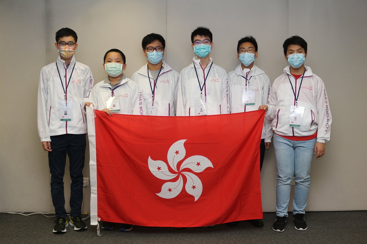 出類拔萃:  （左起）朱卓熹、徐子豐、梁譽曦、游証恩、姚縉熹和賴煒諾在第62屆國際數學奧林匹克表現優異。