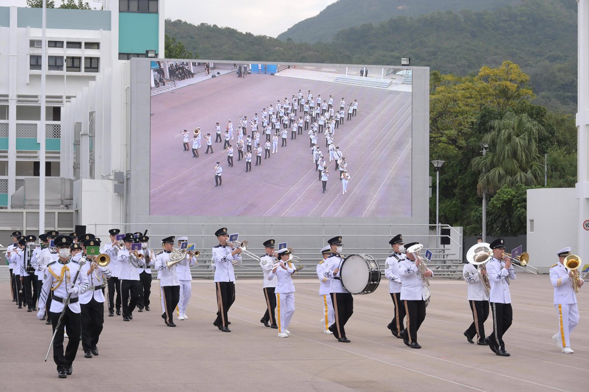 軍樂表演:  保安局舉行憲法40周年升旗儀式，紀律部隊聯合樂隊進行軍樂操。