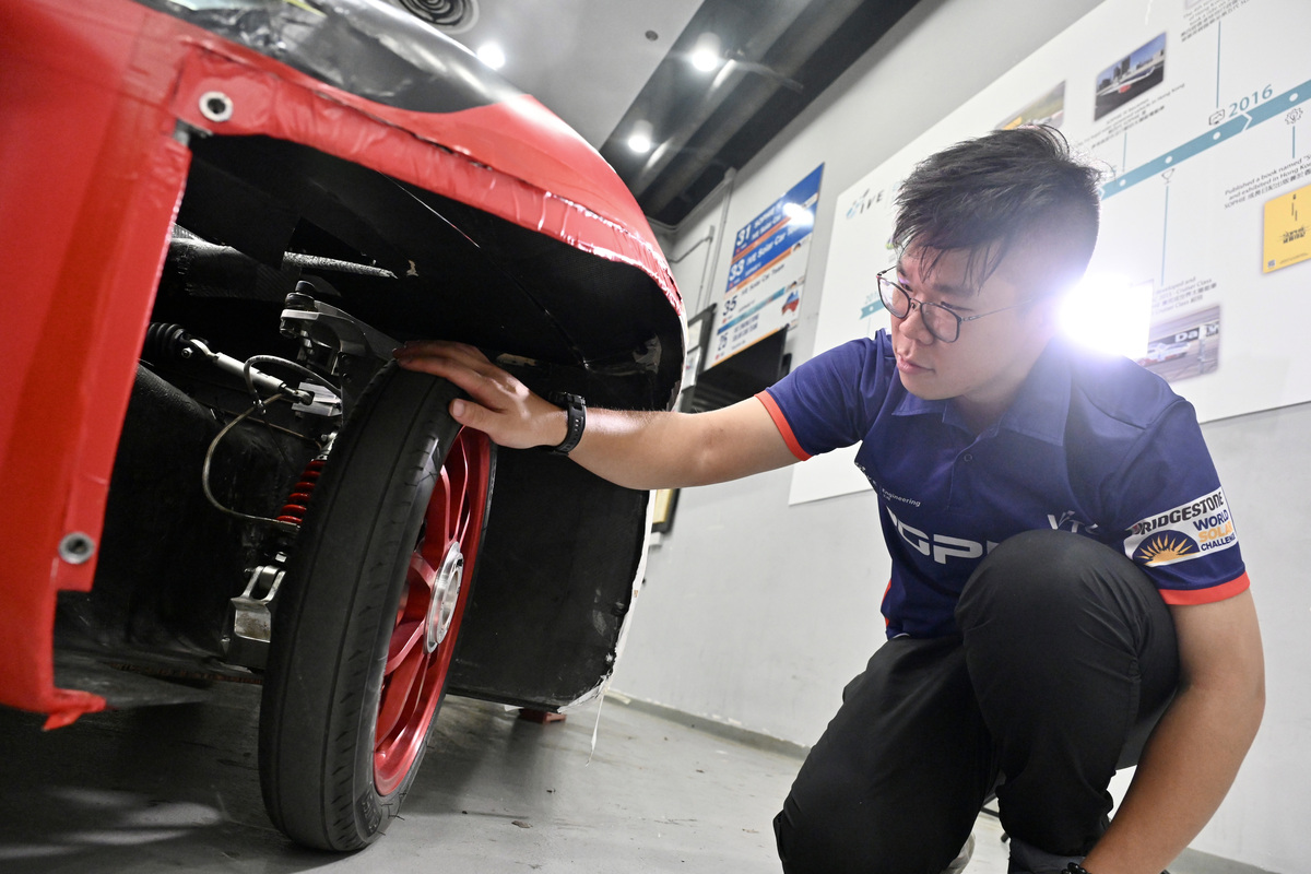 為港爭光:  卓建君期望車隊能取得佳績。