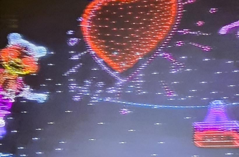 1000044404