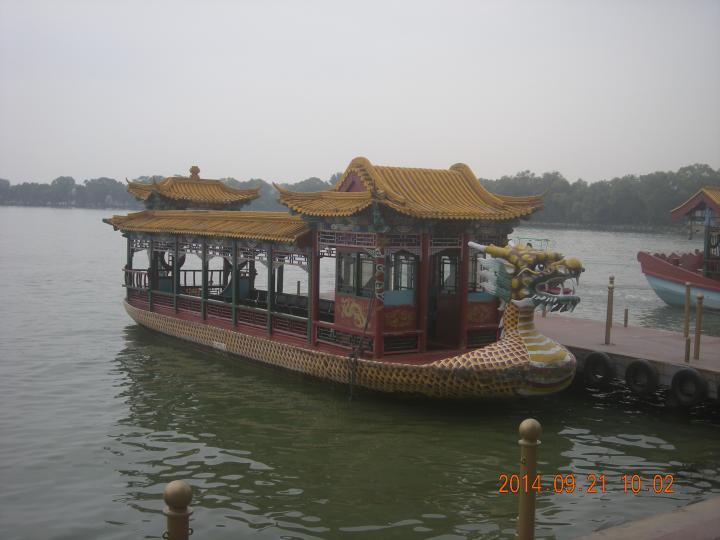 北京颐和園之龍船很吸睛...