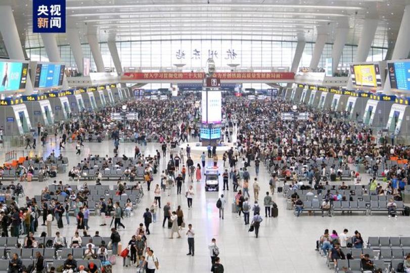 中國全國鐵路暑運發送旅客突破3億人次...