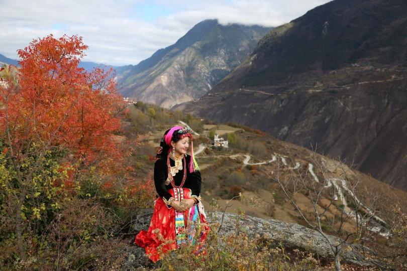 藏在深山中　藏羌美女文化 肖飇╱圖...