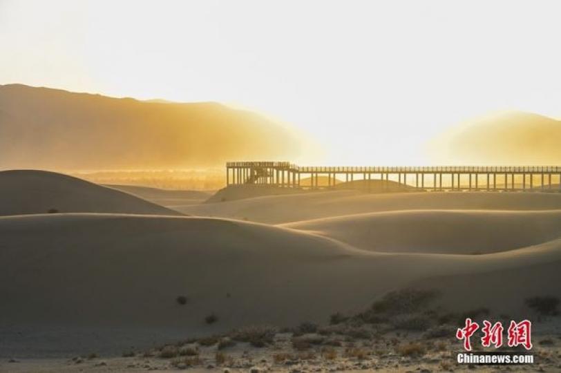 領略西藏首家沙漠公園絕美風光...