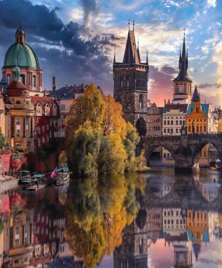 布拉格被譽為浪漫之城...