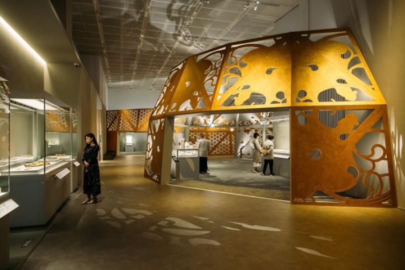 大型金器展覽展出跨越三千年的歷史珍藏...