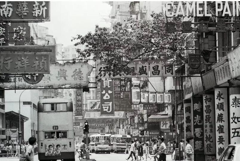 1970年代 旺角上海街(北望)...