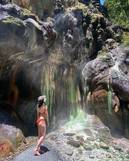 栗松溫泉有「台灣最美麗的野溪溫泉」之稱...