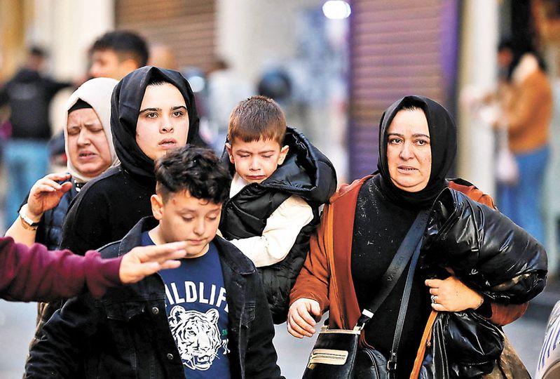 土耳其步行街炸彈恐襲6死53傷...