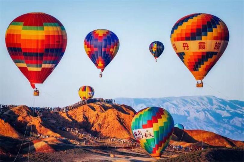 Gansu, a perfect travel destination that blends rich history and natural beauty...