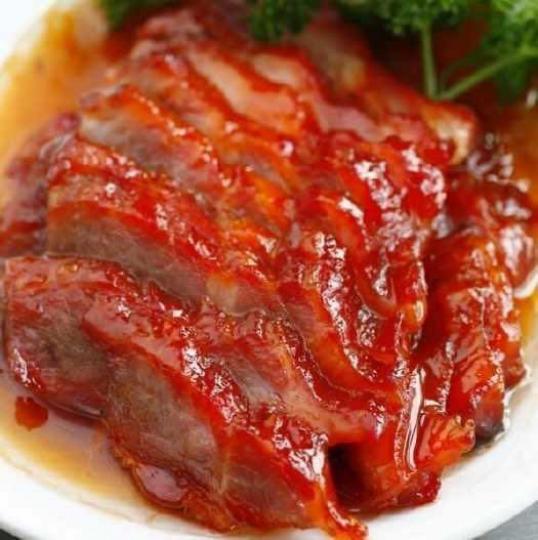 蜜汁叉燒，是廣東省漢族傳統名菜之一...