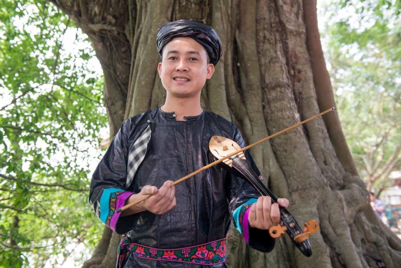 【牛腿琴】侗族的傳統弓弦樂器...