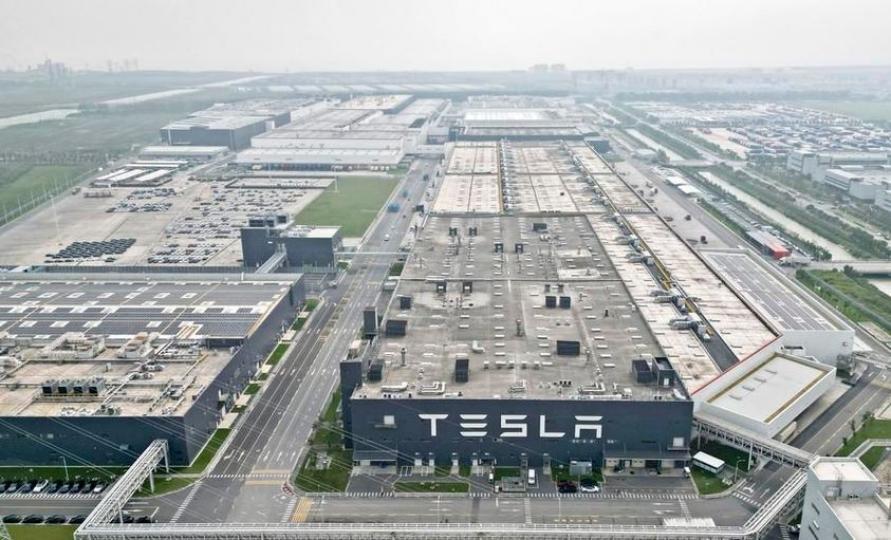 Tesla's "milestone" Shanghai battery factory breaks ground...