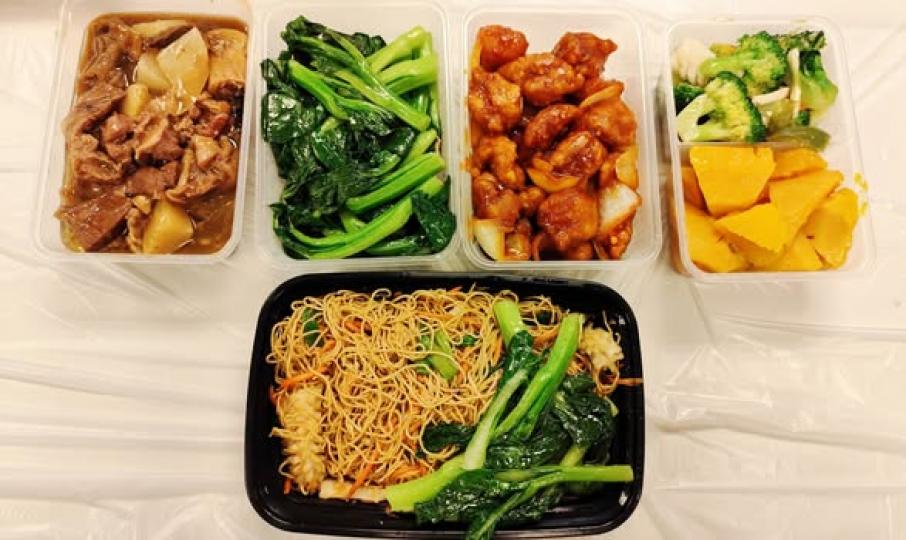 灣仔區不同兩餸飯店.........