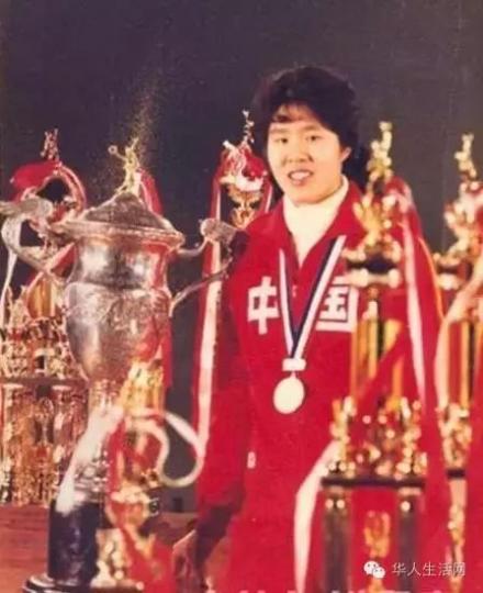 若非疫情,電影《奪冠》(原名:中國女排)已經上畫了,鞏俐演郎平,形神兼備。寫中國女排,總有郎平一章,她個人經歷甚至比中國女排的故事,更加波瀾激宕... 若非疫情,電影《奪冠》(原名:中國女排)已經上畫了,鞏俐演郎平,形神兼備。寫中國女排,總有郎平一章,她個人經歷甚至比中國女排的故事,更加波瀾激宕...