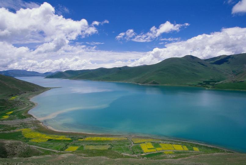 西藏竟然有個「羊湖」？.......
