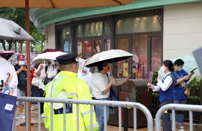 Shanghai Disney Resort says it will partially resume operations starting from Nov. 17...
