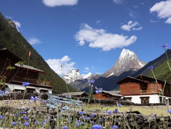 Three villages in the #Tibet autonomous region were placed on the list of China's most beautiful lei... Three villages in the #Tibet autonomous region were placed on the list of China's most beautiful lei...