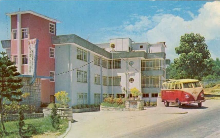 1960年代，在大埔道上的華爾登酒店...