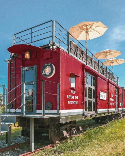 有看過這種火車造型的咖啡廳嗎...