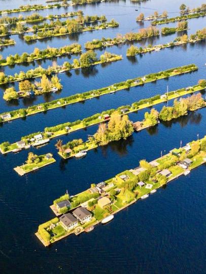 荷蘭漂浮在水上的小鎮...