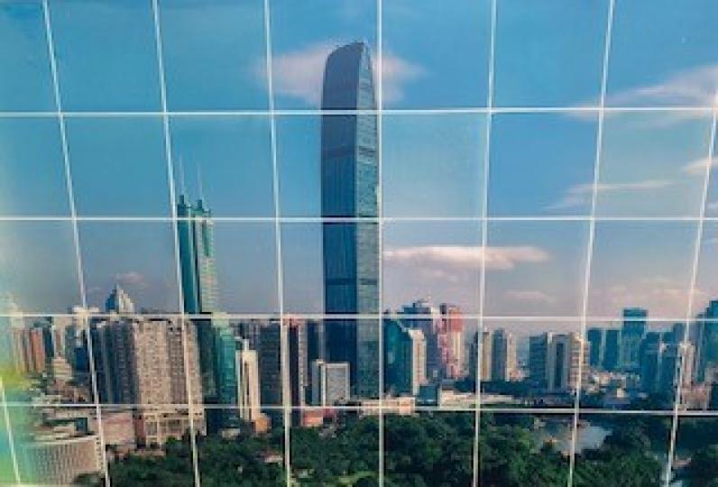 深圳
深圳是國家重要的高新技術研發和製造基地，發揮經濟特區、全
國經濟中心城市和國家創新型城市的引導作用，邁向建成現代化、國際化城市和創新創意之都。...