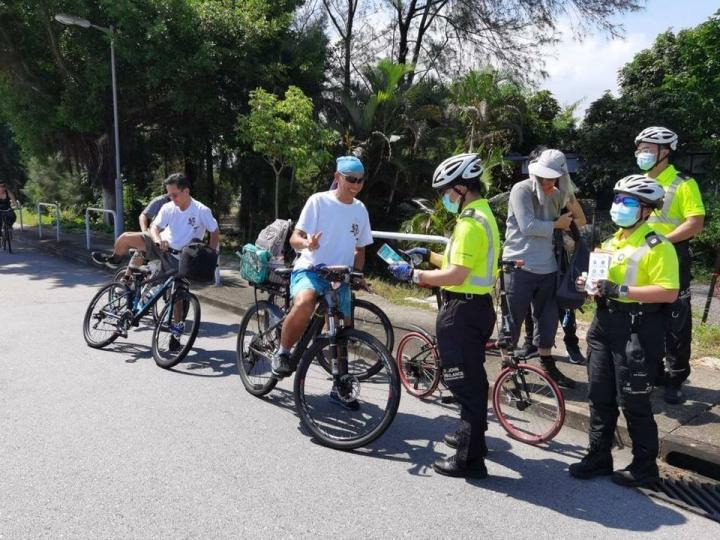 【 交通的事 • 屯門至馬鞍山新單車徑 】
連接屯門至馬鞍山長達60公里的新單車徑已正式開放。新界北總區交通部聯同香港聖約翰救傷隊及醫療輔助隊,於上周六(9月26日) 及今日(10月2日)在各單車熱點... 【 交通的事 • 屯門至馬鞍山新單車徑 】
連接屯門至馬鞍山長達60公里的新單車徑已正式開放。新界北總區交通部聯同香港聖約翰救傷隊及醫療輔助隊,於上周六(9月26日) 及今日(10月2日)在各單車熱點...