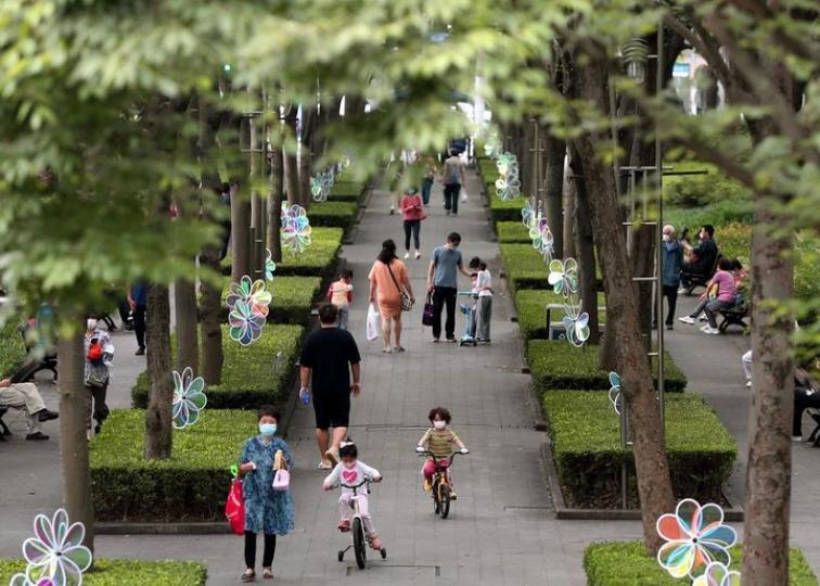 With a batch of new parks opening to the public during the Chinese Lunar New Year holiday, the numbe... With a batch of new parks opening to the public during the Chinese Lunar New Year holiday, the numbe...