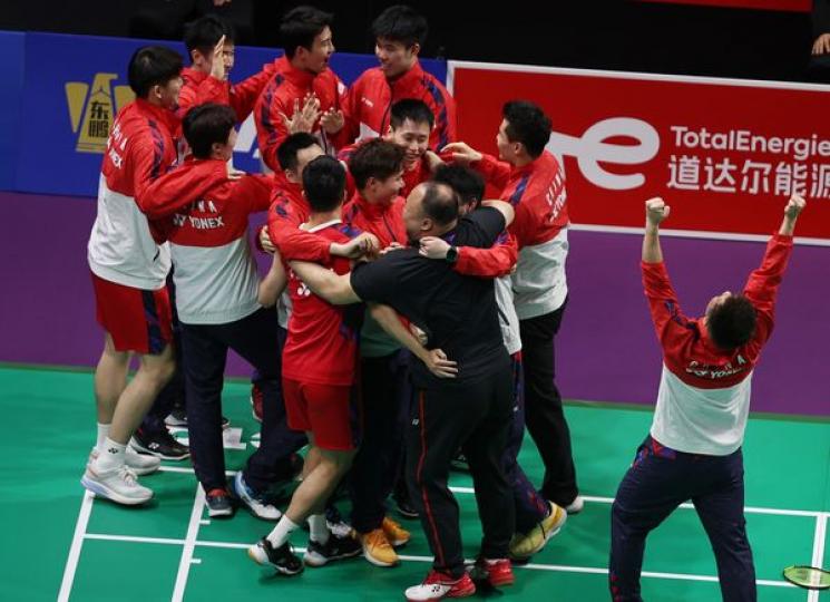 2024年湯姆斯盃羽毛球團體賽決賽中，中國隊3比1戰勝印度尼西亞隊，奪得冠軍...