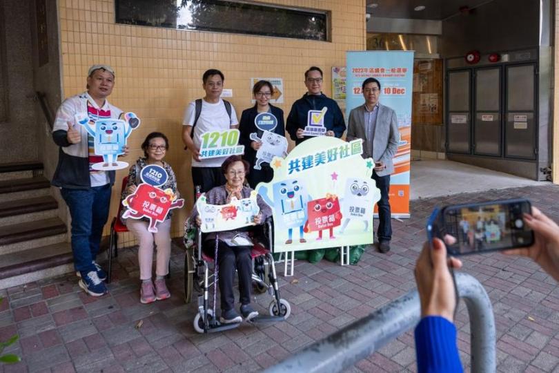 香港特別行政區第七屆區議會選舉成功舉行...