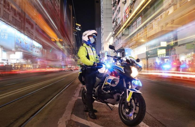 【 警車誌系列 • 靈活機動 Honda NC750PA 電單車 】
不分晝夜，各總區的交通部人員都會在全港主要幹道，憑藉 Honda NC750PA 電單車的強大機動性和靈活性，守護道路安全並確保道...