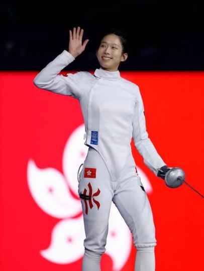 女子個人重劍：中國香港選手江旻憓奪冠...