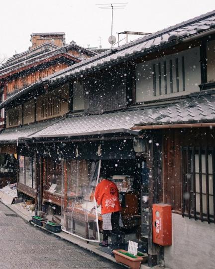 天氣冷颼颼，讓人想起日本旅遊的美好...