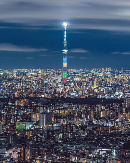 東京夜晚高塔的守護......