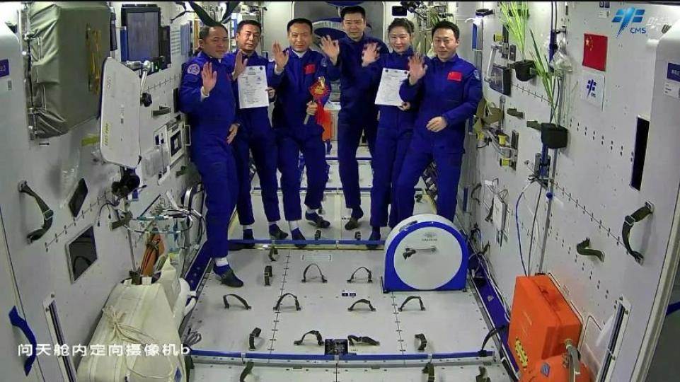 開啟長期有人駐留模式！中國航天員乘組完成首次在軌交接...
