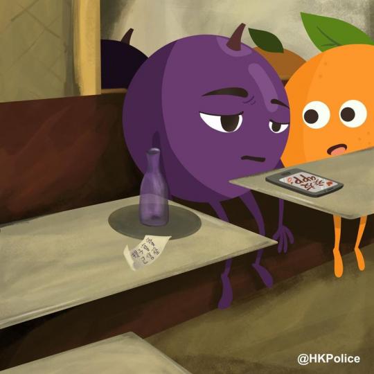 【
🍇 零違和感 • 面對騙案的失落感 】
畫中筆觸粗獷而細膩,提子生動但不乏微醺的神情,面對著平凡不過的交友軟件影像及空的提子寶寶飲料,這種印象主義的演繹不禁引發眾人對號入座地認為:提子面對網... 【
🍇 零違和感 • 面對騙案的失落感 】
畫中筆觸粗獷而細膩,提子生動但不乏微醺的神情,面對著平凡不過的交友軟件影像及空的提子寶寶飲料,這種印象主義的演繹不禁引發眾人對號入座地認為:提子面對網...