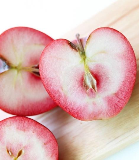 蘋果大家都吃過，但你有看過這種「紅心蘋果」嗎？...