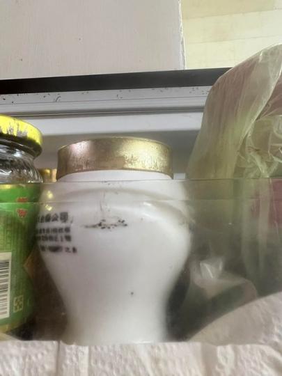 翻冰箱找到「懷舊白色葫蘆罐」...