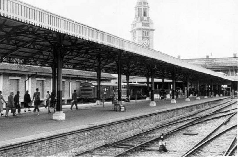 1950年代～尖沙咀火車總站月台...