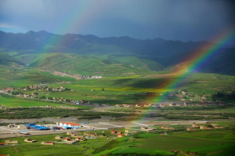 遊牧草原之上　阿壩安多藏族 夏雪冬爾╱圖...