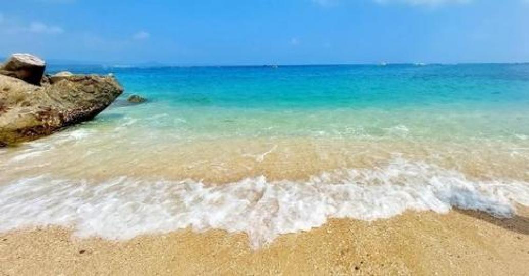 像沖繩般純淨蔚藍的星砂海岸...
