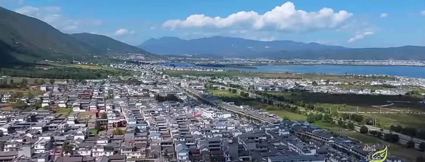 藍天白雲
                 下的小村莊！...