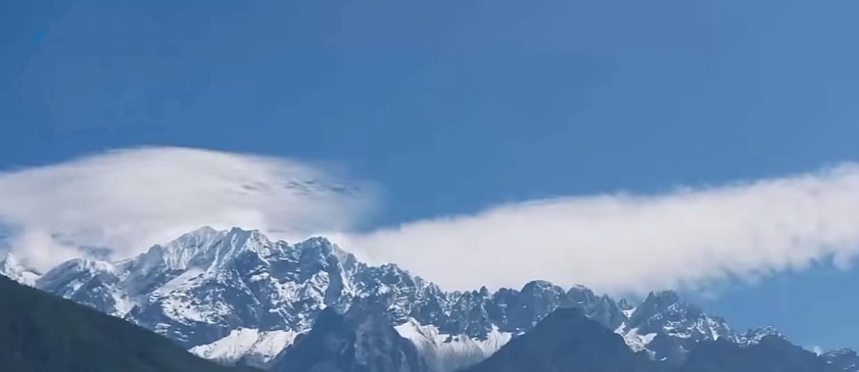 遠眺雪山,
           洗滌心靈！...
