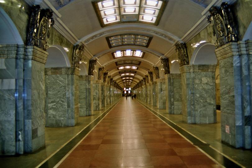 富麗堂皇的莫斯科地
鐵站...