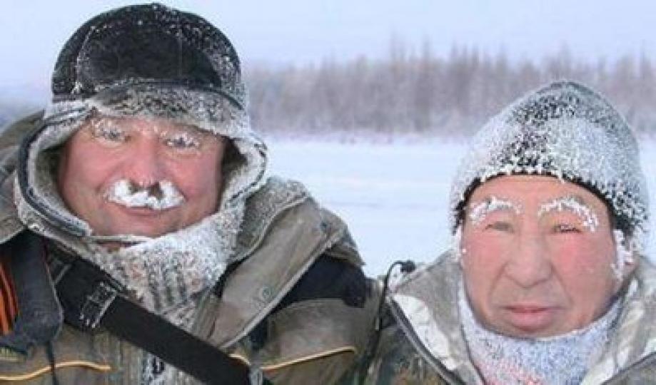 零下71度,世界最寒冷的
紀錄,前蘇聯的奧伊米亞
康是世界最寒冷的人類
居住地點,這里住着500
左右的村民,在極寒日子
人們長時間足不出戶,但
學生衹有在氣溫底過零
下52度才可不用返學，
而低溫環...