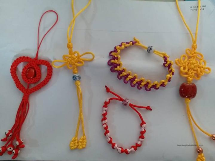 休閒時的製作--繩結, 中國人真是太聰明啊,利用一根小繩便能製作變化多端,花樣百變的不同繩結......