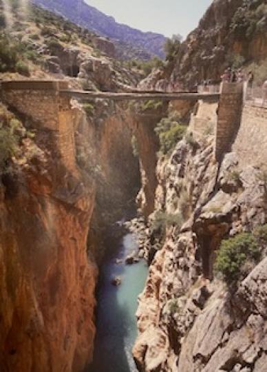 世界上最危險的步道之一
國王步道（EI Caminito del Rey），高懸於西班牙南部與拉加省中心地帶的瓜達爾霍斯河（Guadalhorce River）上，這條步道不僅因其悠久的歷史和令人屏息...
