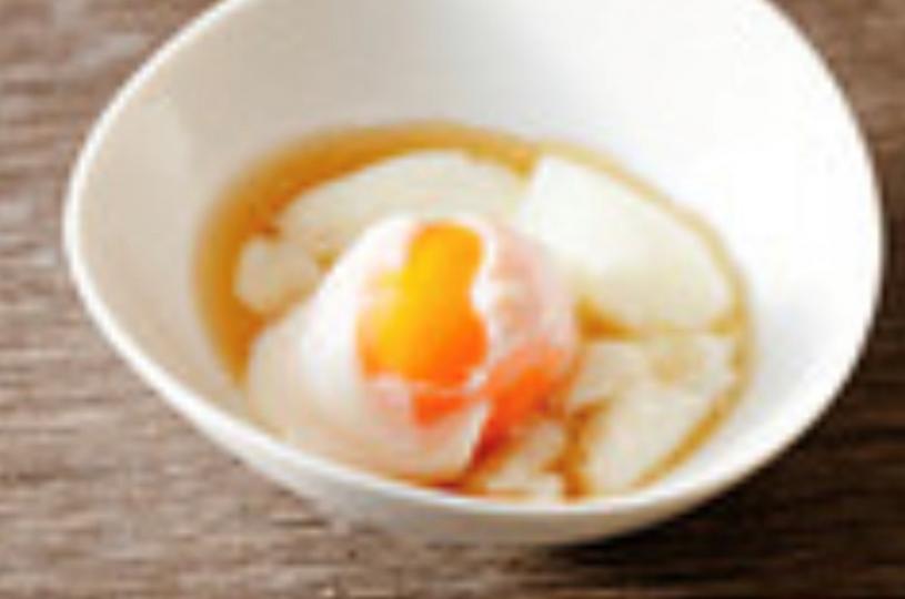 温泉蛋
温泉蛋是一種起源自日本的雞蛋料理，類似歐美的水煮嫩蛋，以温泉水煮熟。蛋黃部分為半熟、蛋白部分為半凝固狀態，十分好吃。...