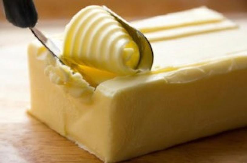 人造奶油的害處
人造奶油之害處是是因為它含有高比例的反式脂肪，而反式反式脂肪酸在血管中堆積，增加了人體血液的粘稠度和凝聚力，容易導致血栓的形成，容易引發心臟病。...