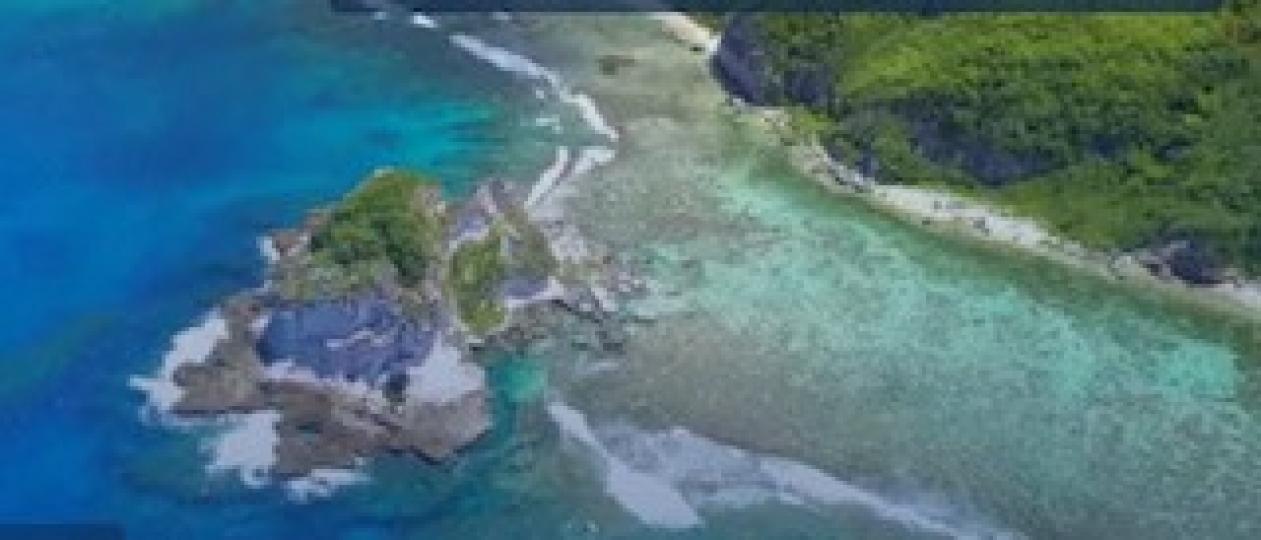 塞班島
塞班島被譽為世界旅遊度假勝地，常年氣溫在27度左右。在塞班島除了浮潛和潛水，還可以選擇釣魚、衝浪、直升機、乘船出海、叢林探險、潛水艇、水上降落傘各類水上活動。...